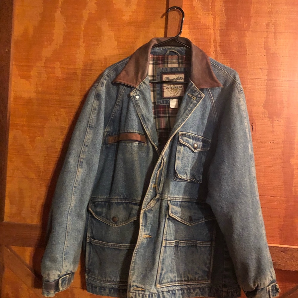 Vintage Wrangler Men's Denim Jean Jacket With Collar & Flannel Lining Size M